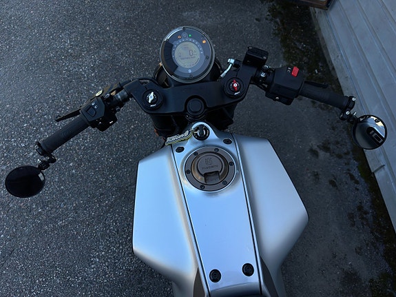 Husqvarna Vitpilen 401 5 of 7