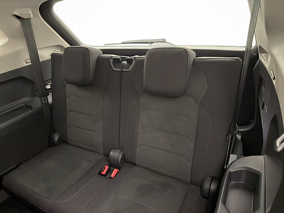 Volkswagen Tiguan Allspace 13 of 26