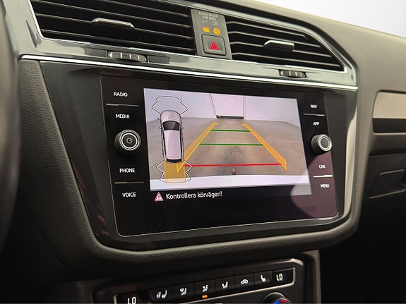 Volkswagen Tiguan Allspace 16 of 26