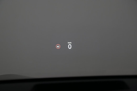 Polestar 3 8 of 27