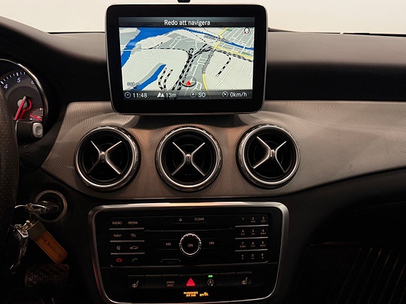 Mercedes-Benz GLA200 18 of 26