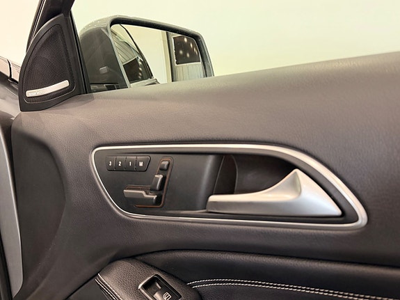 Mercedes-Benz GLA200 20 of 26
