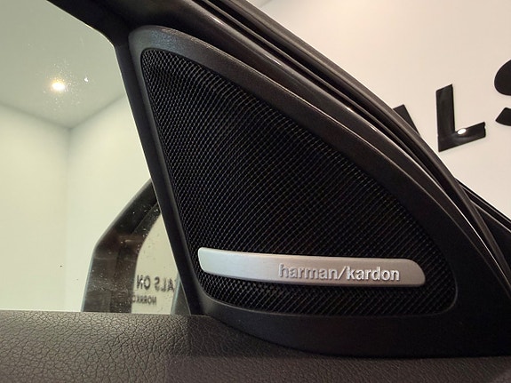 Mercedes-Benz GLA200 22 of 26