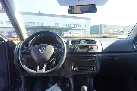Skoda Fabia 5 of 10