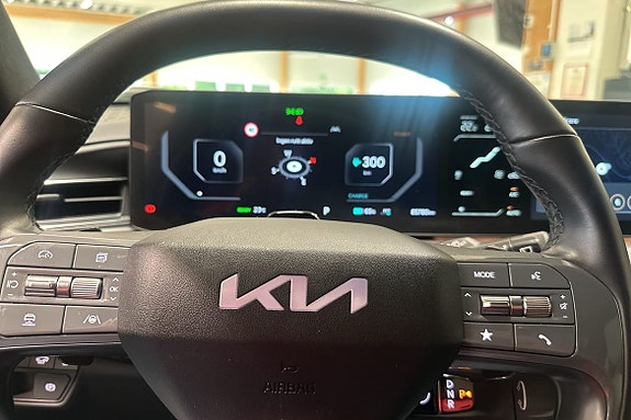 Kia EV9 10 of 19