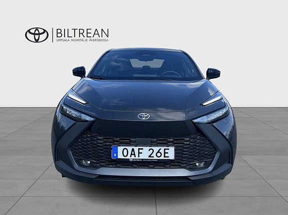 Toyota C-HR 2 of 13