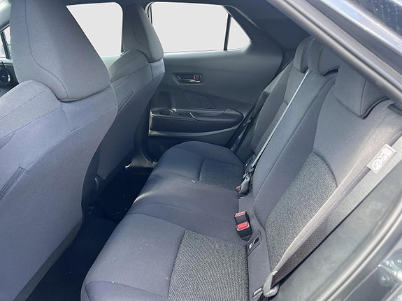 Toyota C-HR 11 of 13