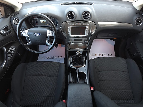 Ford Mondeo 8 of 12