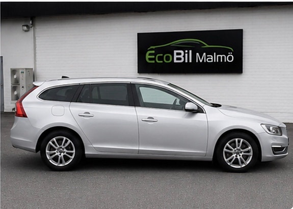 Volvo V60 8 of 15