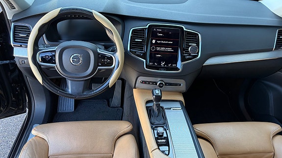 Volvo XC90 9 of 22
