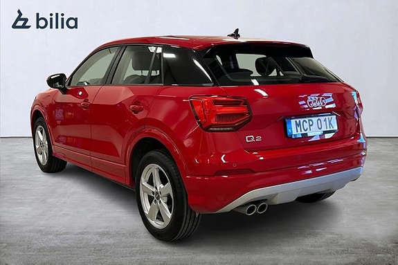 Audi Q2 2 of 15