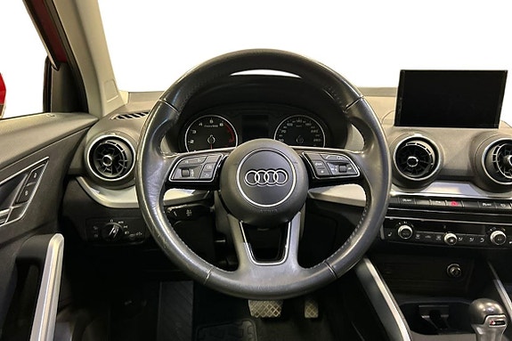 Audi Q2 8 of 15