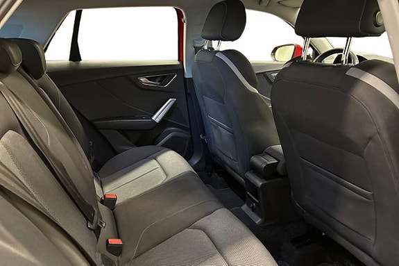 Audi Q2 6 of 15