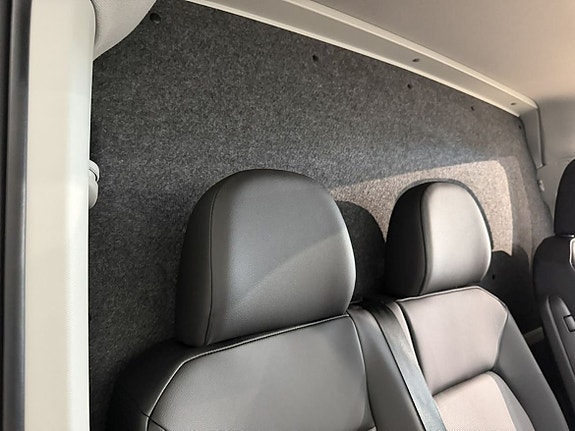 Volkswagen Crafter 11 of 19