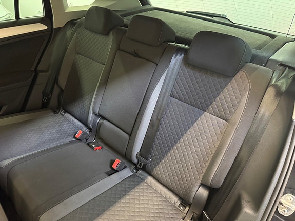 Volkswagen Tiguan 12 of 27