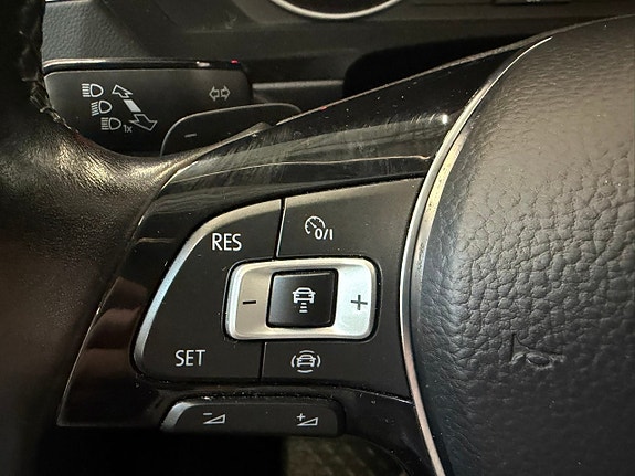 Volkswagen Tiguan 24 of 27