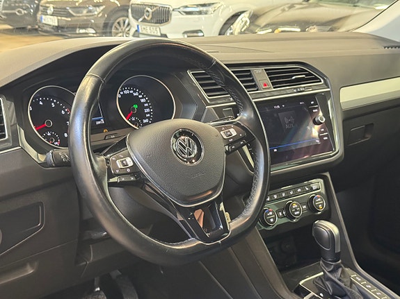 Volkswagen Tiguan 15 of 27