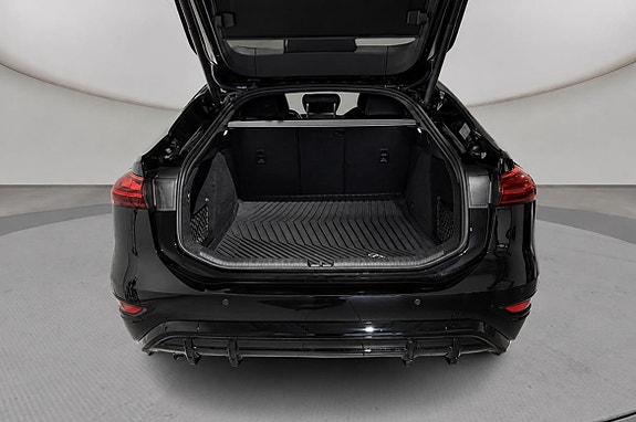 Audi A6 4 of 8