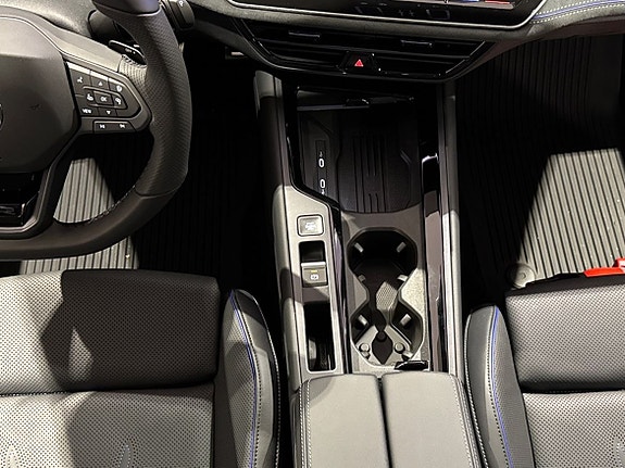 Volkswagen Passat 11 of 27