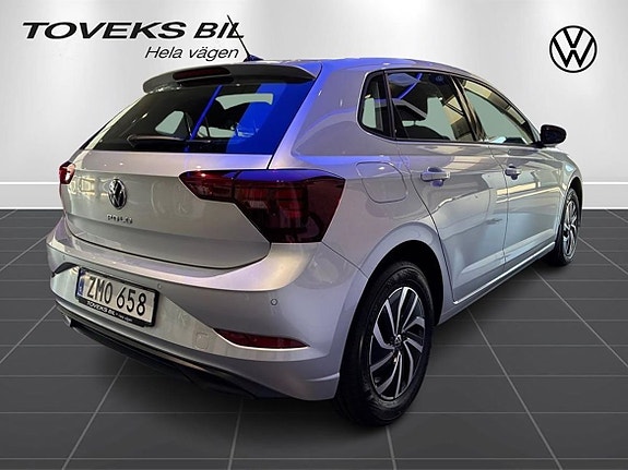 Volkswagen Polo 2 of 11