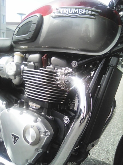 Triumph Bonneville T120 2 of 2