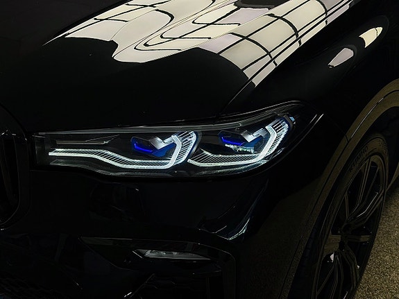 BMW X7 6 of 30