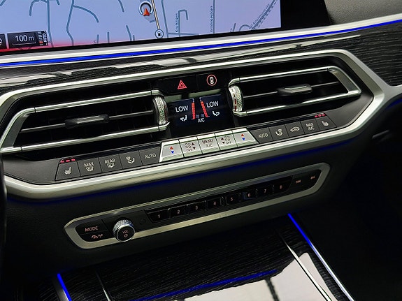 BMW X7 30 of 30