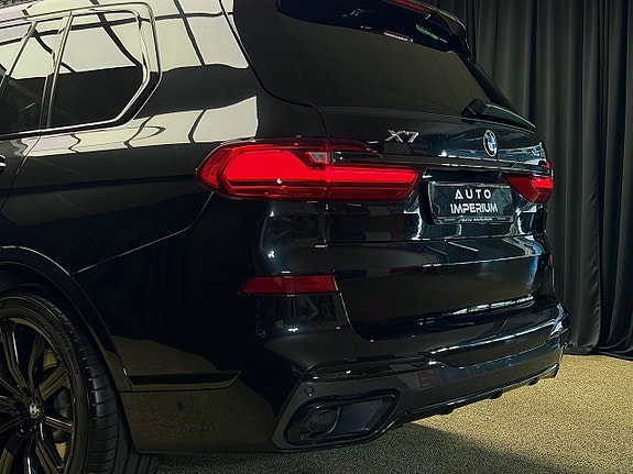 BMW X7 11 of 30