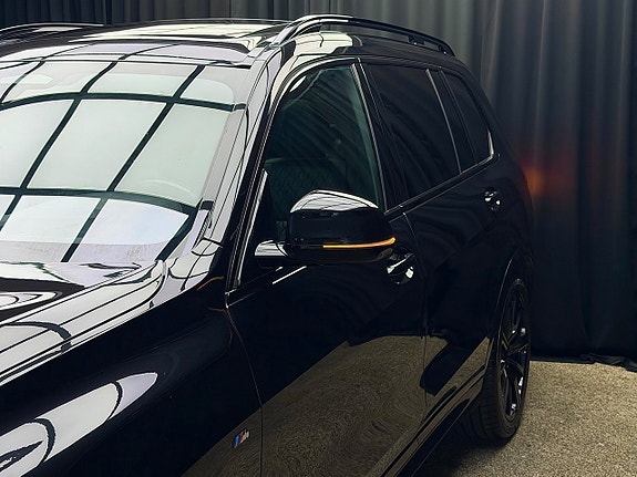 BMW X7 7 of 30