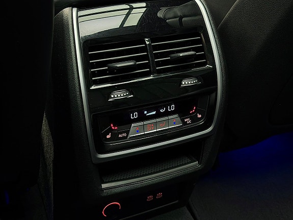 BMW X7 21 of 30