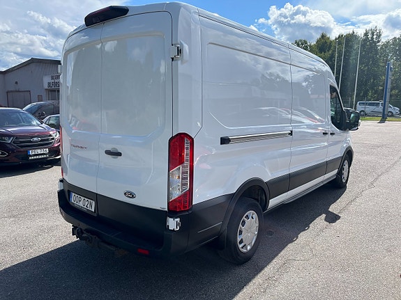Ford Transit 3 of 8