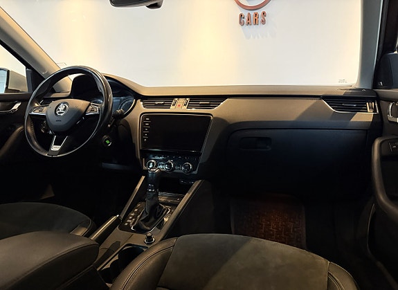 Skoda Octavia Scout 14 of 23