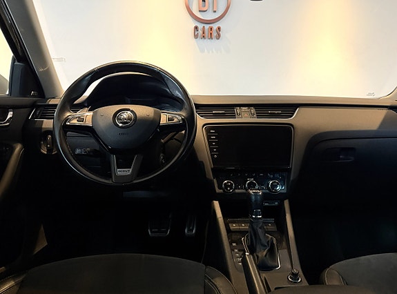 Skoda Octavia Scout 15 of 23