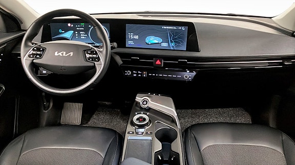 Kia EV6 4 of 15