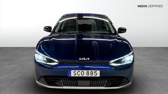 Kia EV6 8 of 15