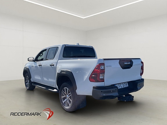 Toyota HiLux 7 of 30