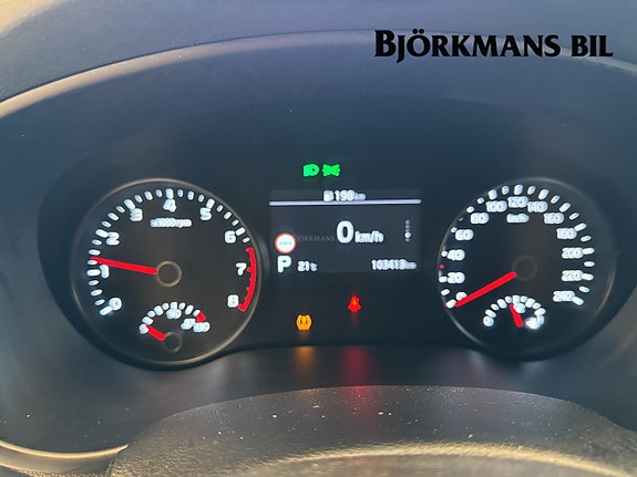Kia Sportage 10 of 27