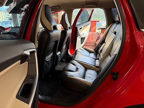 Volvo XC60 21 of 27