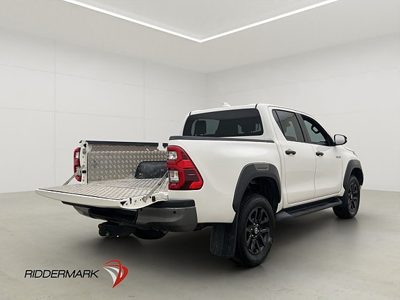 Toyota HiLux 12 of 30