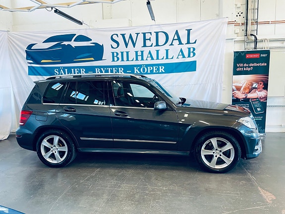 Mercedes-Benz GLK220 2 of 27