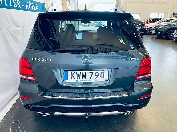 Mercedes-Benz GLK220 5 of 27