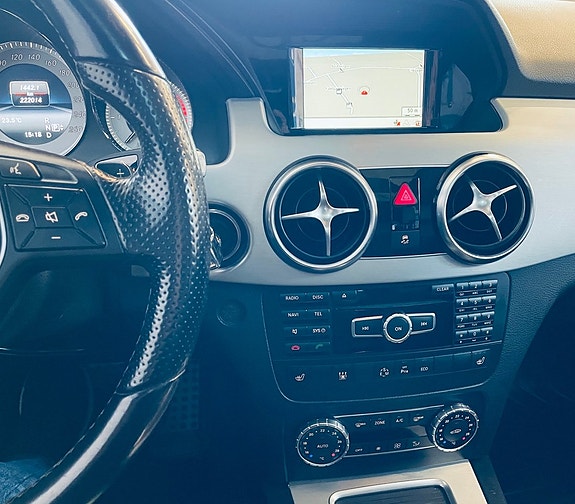 Mercedes-Benz GLK220 26 of 27
