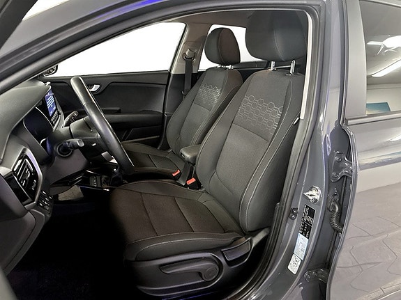 Kia Rio 4 of 13