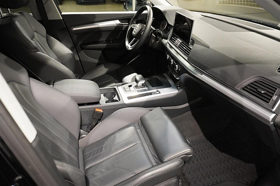 Audi Q5 9 of 14