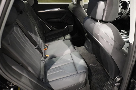 Audi Q5 8 of 14