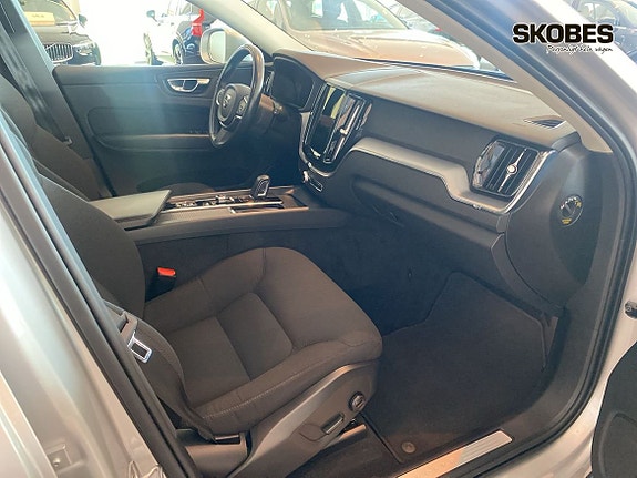 Volvo XC60 19 of 29