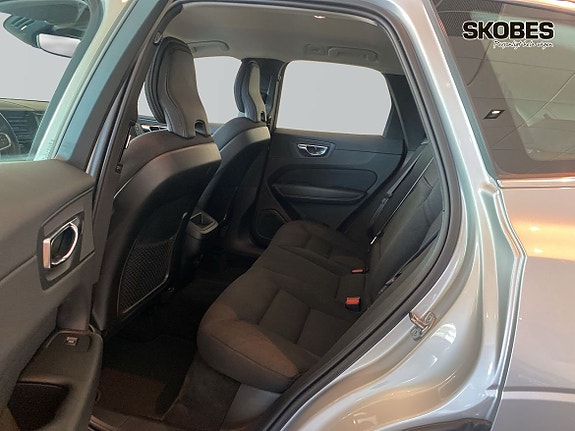 Volvo XC60 9 of 29