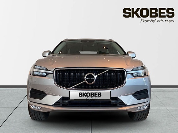 Volvo XC60 2 of 29