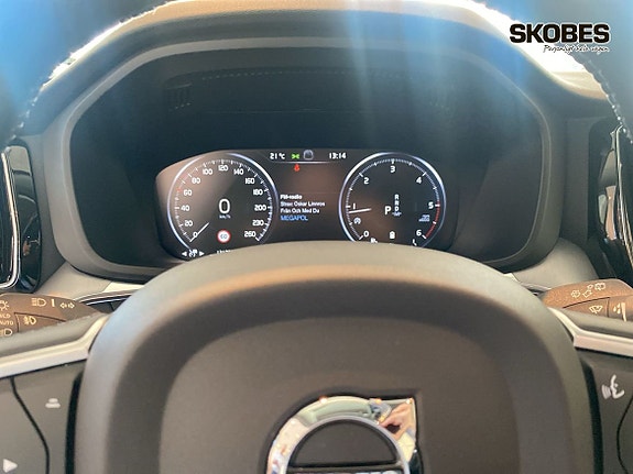 Volvo XC60 13 of 29