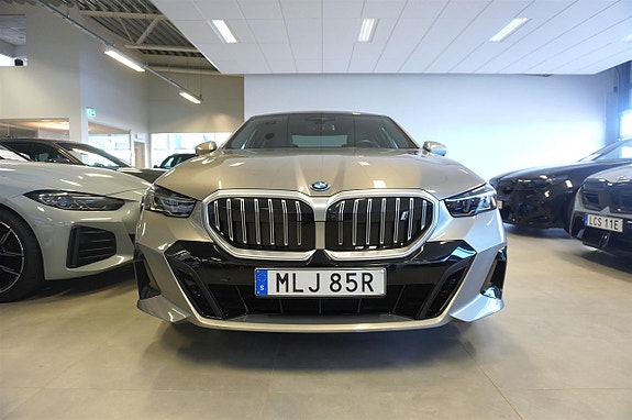 BMW i5 2 of 29